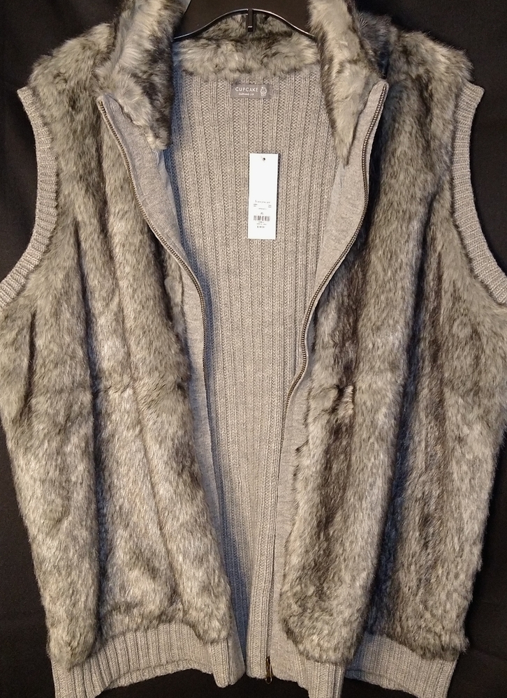 Silver Gray Faux Fur Sweater Knit Vest Zip Up Sleeveless Jacket Size XL